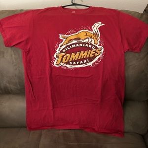 Kilimanjaro safari disney March Magic Shirt L